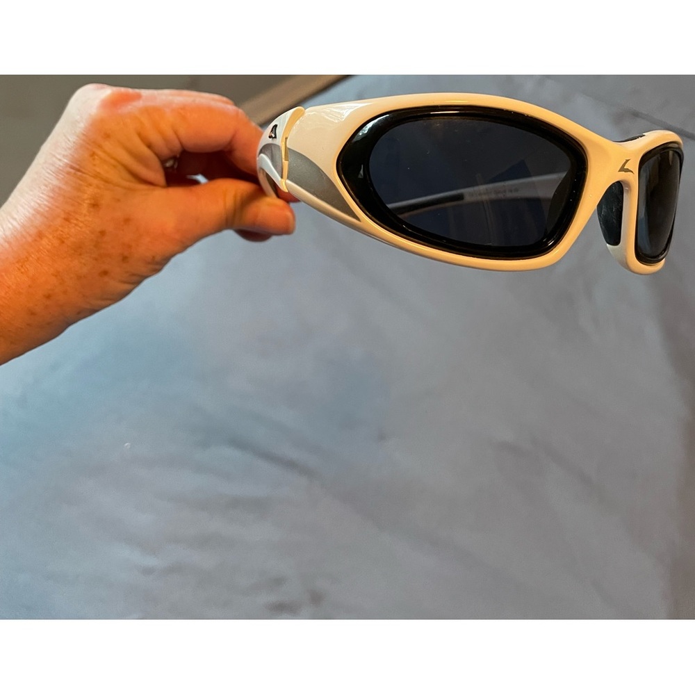 Sunglasses, Leader Circuit cycling glasses